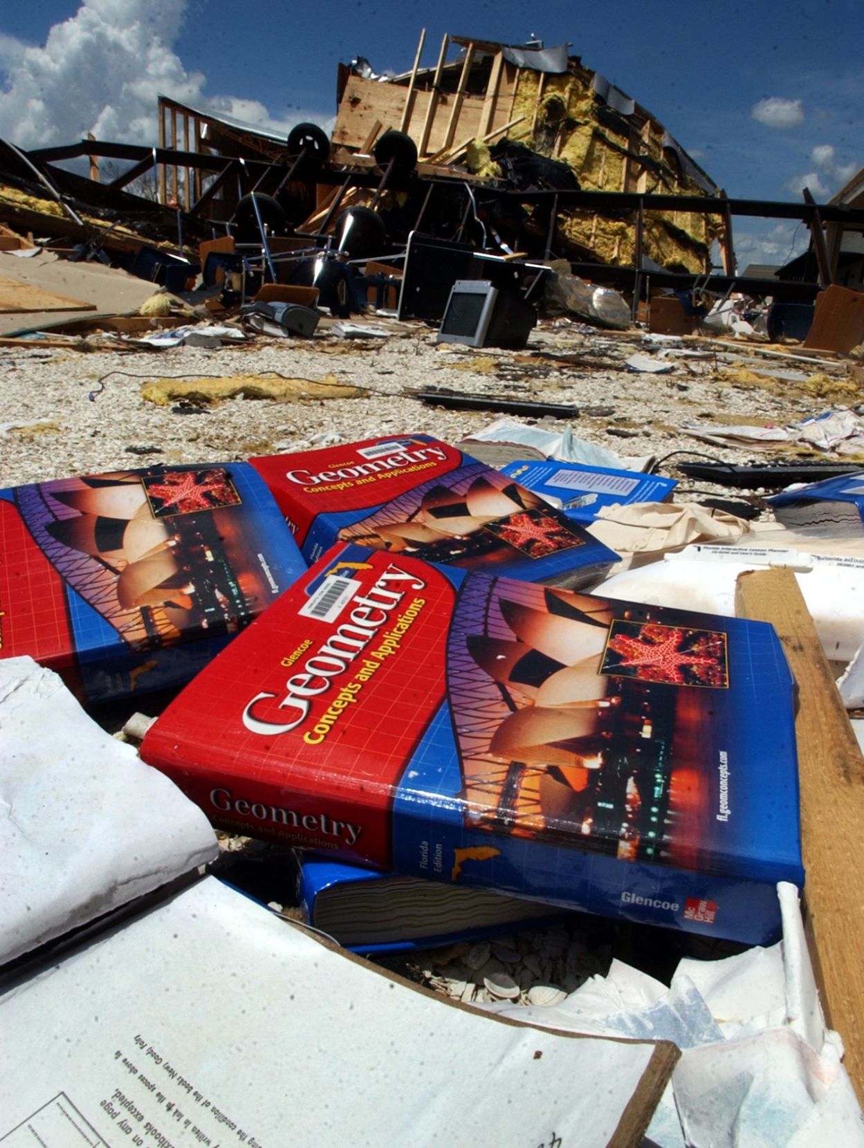 Hurricane Charley hits schools